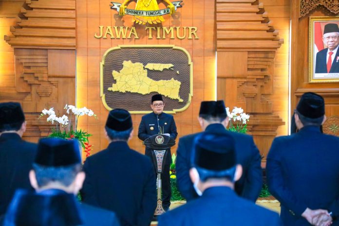 Adhy Karyono Lantik 15 Pejabat Eselon Pemprov Jatim, Gak Bahaya ta