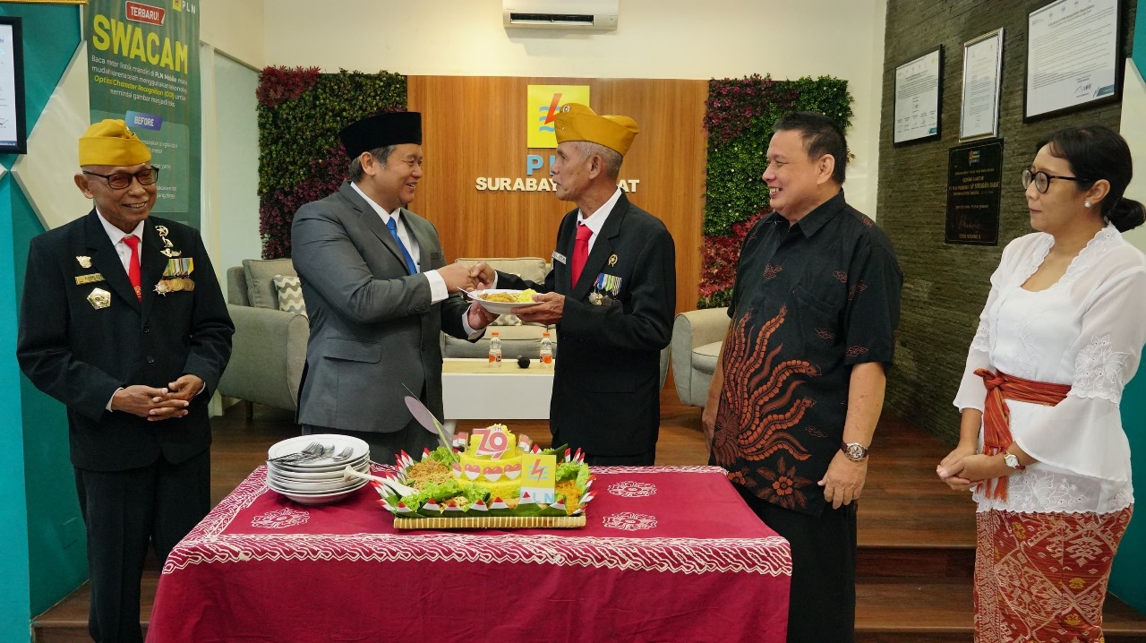 PLN Jatim Rajut Tali Asih Bagi Anak Yatim dan Pejuang Kemerdekaan RI